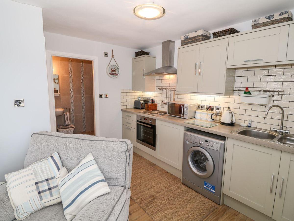 Holiday home Ty Bach, 1 Bedroom With Hot Tub And Views *