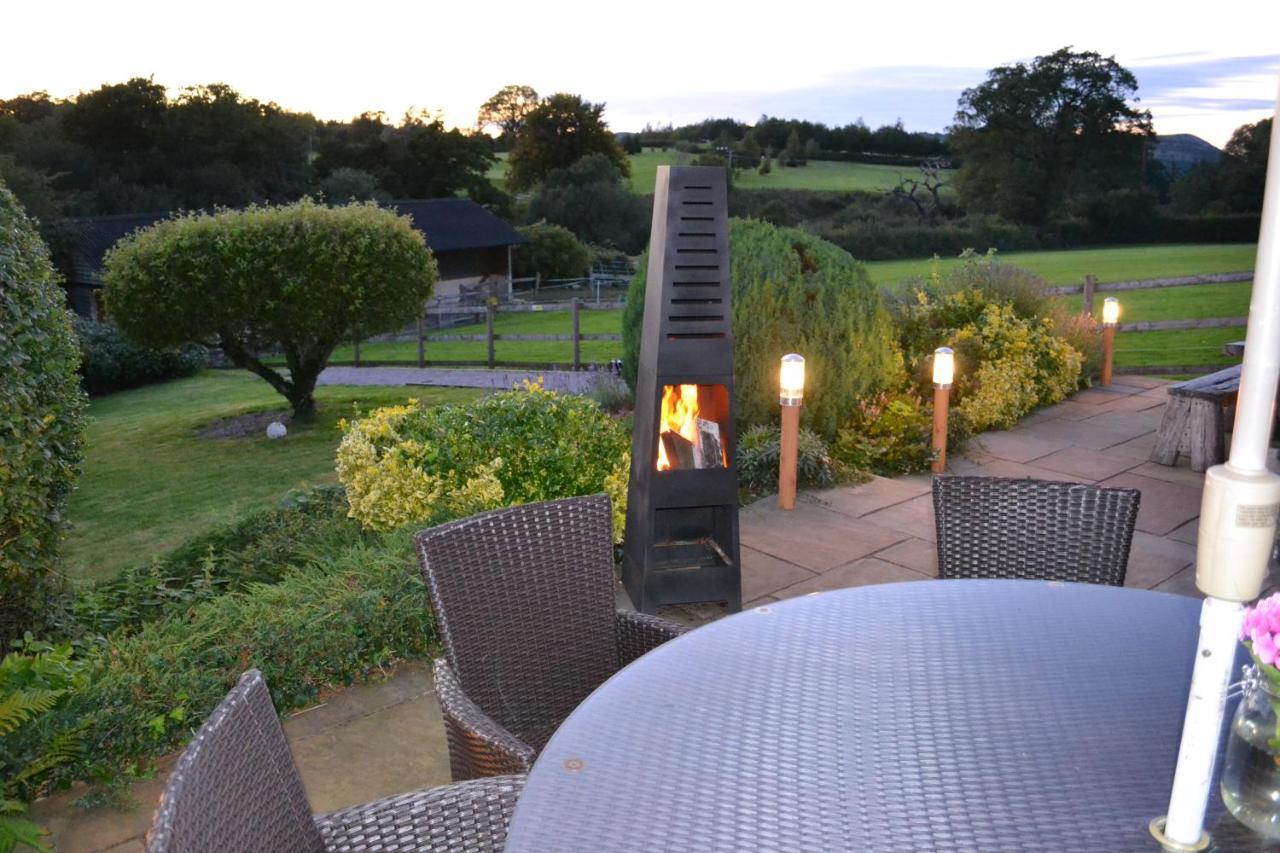 Holiday home Ty Bach, 1 Bedroom With Hot Tub And Views Bettws-yn-Rhos