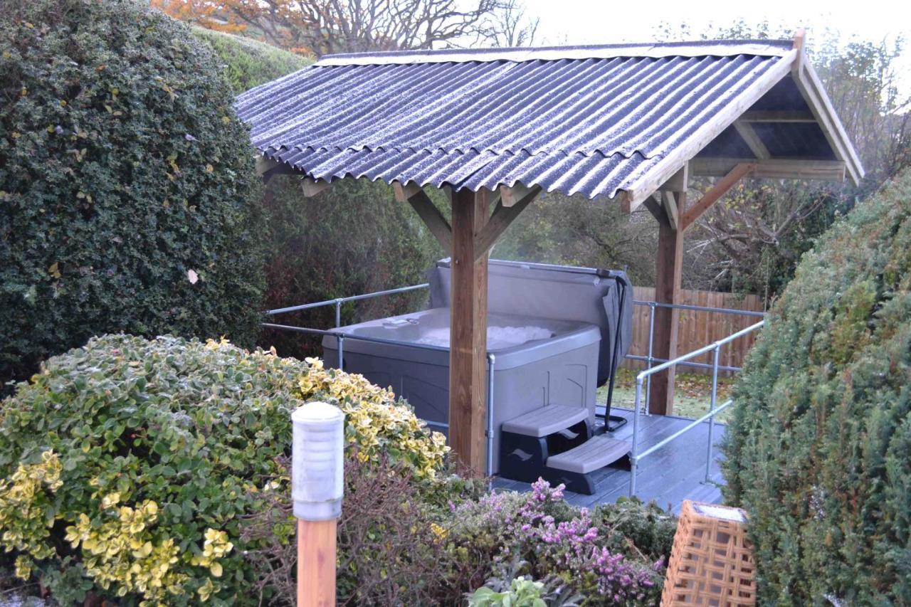 Holiday home Ty Bach, 1 Bedroom With Hot Tub And Views Bettws-yn-Rhos
